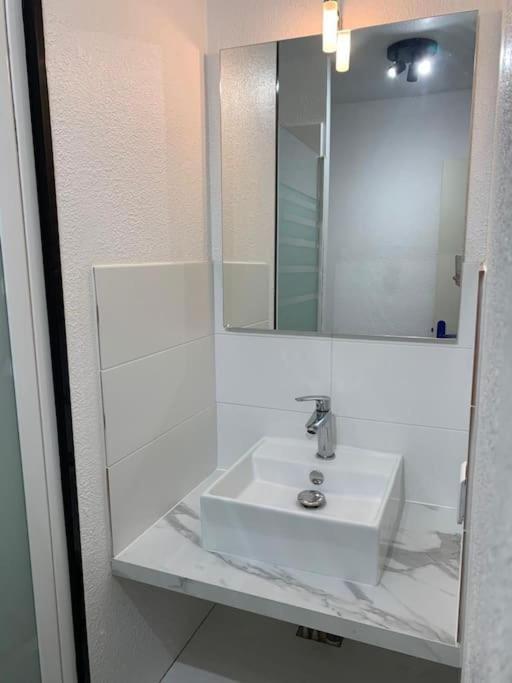 Studio Cosy Proche Hyper Centre カンペール エクステリア 写真